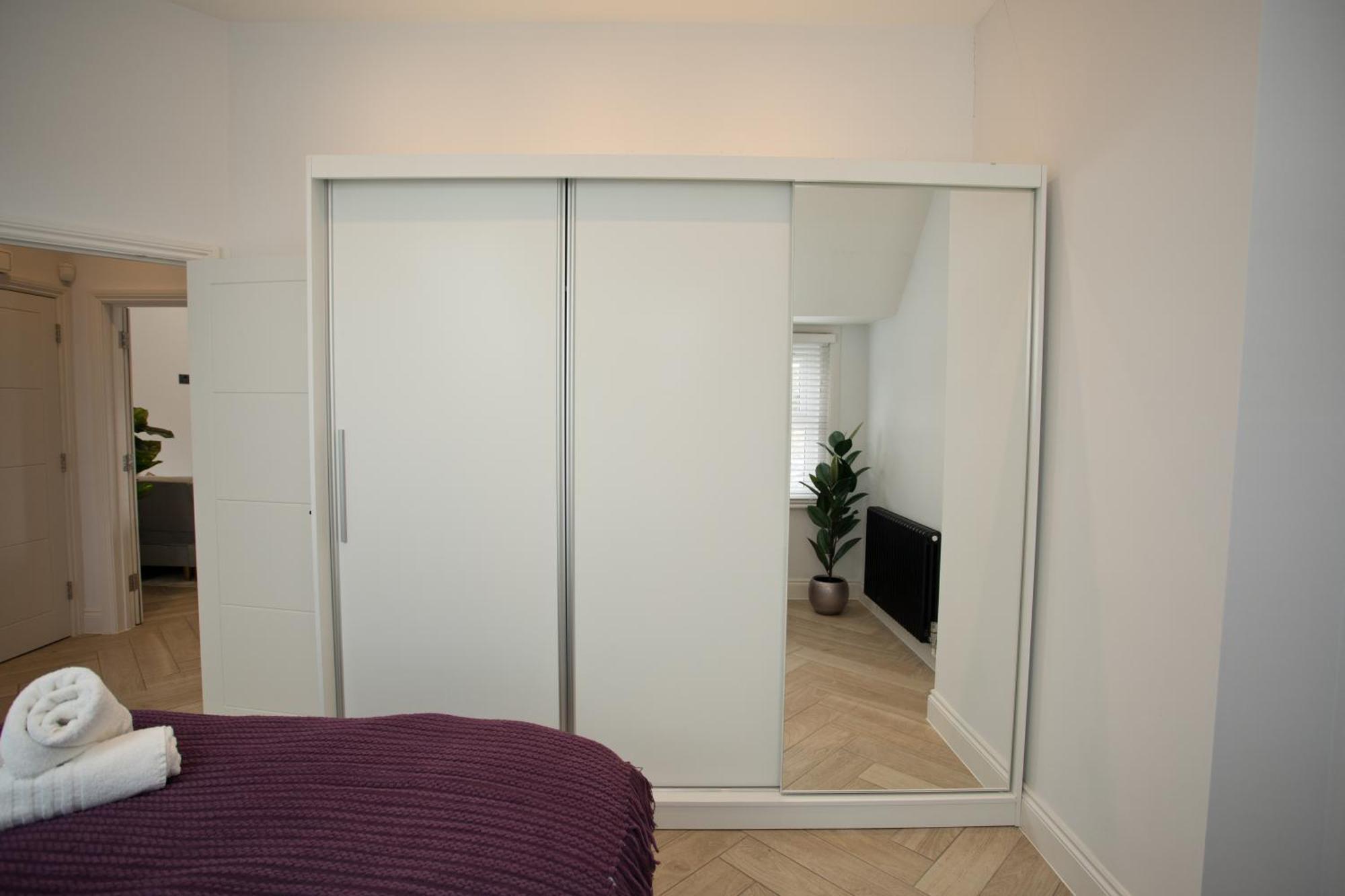 פול Ultra Stylish Apt Set In An Affluent Location מראה חיצוני תמונה